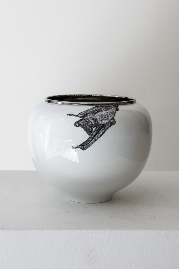 with Jingdezhen artisans 'Bat Bowl' - Image 3